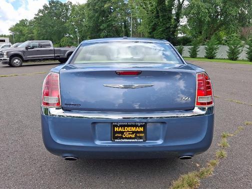 2011 Chrysler 300 Limited