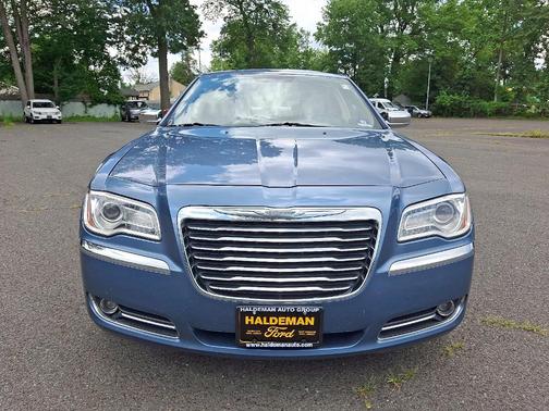 2011 Chrysler 300 Limited