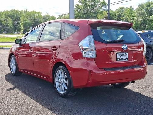 2012 Toyota Prius v Two