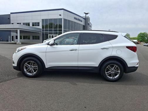 Frost White Pearl 2017 Hyundai Santa Fe Sport 2.4L
