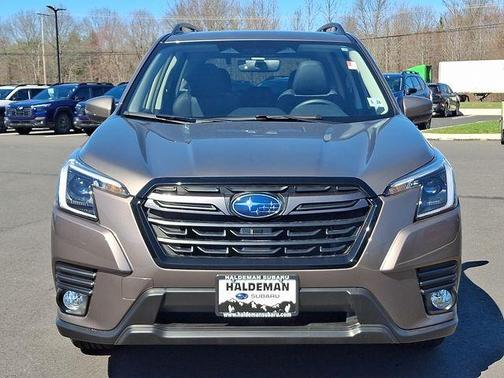 Brilliant Bronze Metallic 2023 Subaru Forester Limited