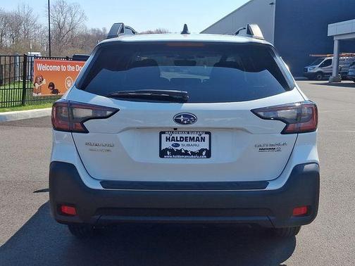 Crystal White Pearl 2023 Subaru Outback Premium