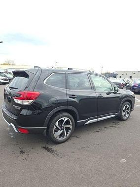 Crystal Black Silica 2023 Subaru Forester Touring