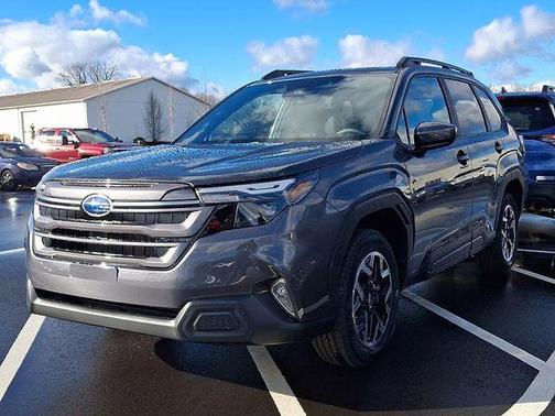 Magnetite Gray Metallic 2026 Subaru Forester Premium