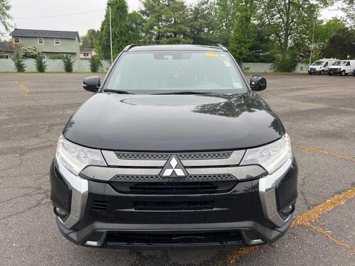 2020 Mitsubishi Outlander SE