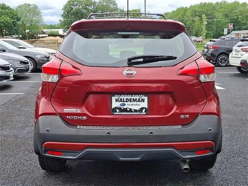 2020 Nissan Kicks SR