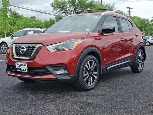 2020 Nissan Kicks SR