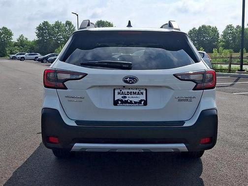 Crystal White Pearl 2024 Subaru Outback Limited
