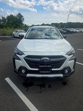Crystal White Pearl 2024 Subaru Outback Limited