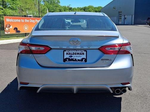 Celestial Silver Metallic 2020 Toyota Camry SE