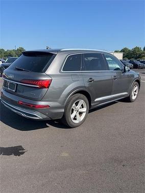 2021 Audi Q7 45 Premium