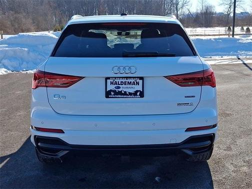 2021 Audi Q3 45 S line Premium