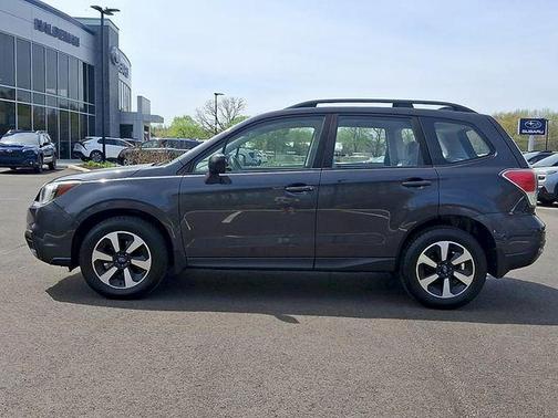 Dark Gray Metallic 2017 Subaru Forester 2.5i