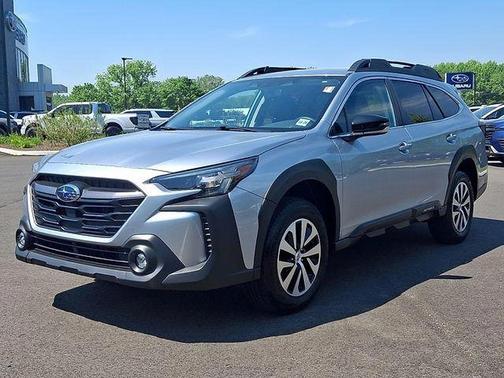 Ice Silver Metallic 2024 Subaru Outback Premium