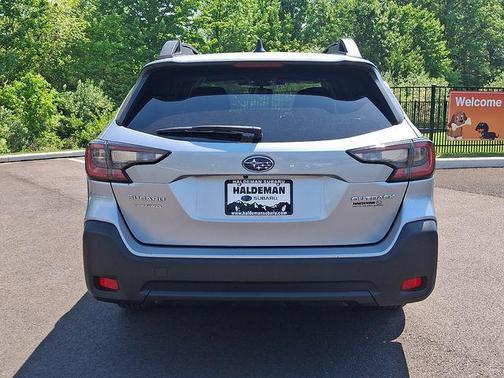 Ice Silver Metallic 2024 Subaru Outback Premium
