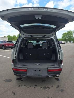 Shimmering Silver Pearl 2024 Hyundai SANTA FE XRT