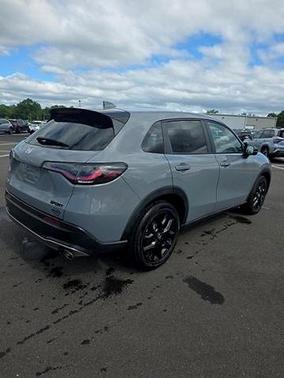 Urban Gray Pearl 2024 Honda HR-V Sport