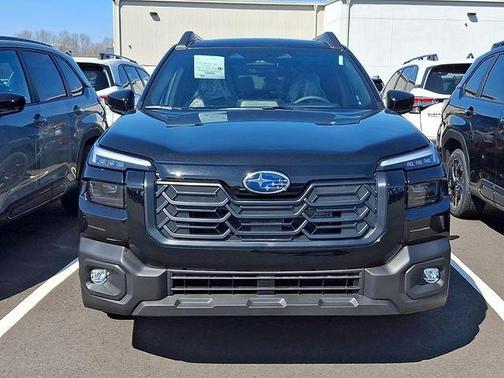 Crystal Black Silica 2026 Subaru Outback Limited