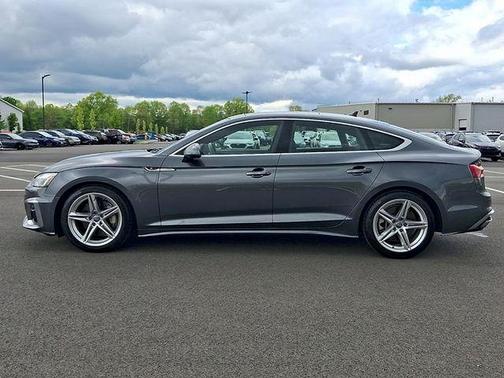 Daytona Gray Pearl Effect 2021 Audi A5 Sportback 45 S line quattro Premium