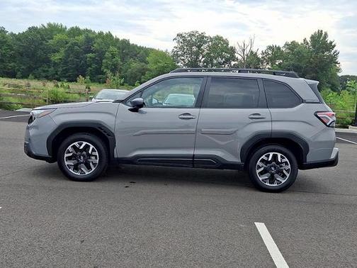 Riverrock Green 2026 Subaru Forester Premium