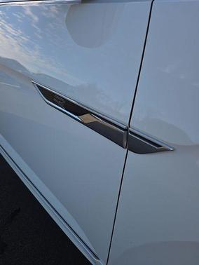 2021 Volkswagen Atlas 3.6 V6 SE w/ Technology R-Line