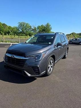 Magnetite Gray Metallic 2023 Subaru Ascent Premium 8-Passenger