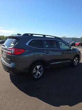 Magnetite Gray Metallic 2023 Subaru Ascent Premium 8-Passenger
