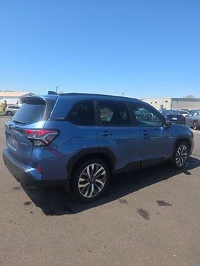 Horizon Blue Pearl 2025 Subaru Forester Touring