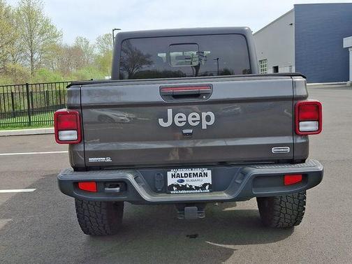 2021 Jeep Gladiator Overland