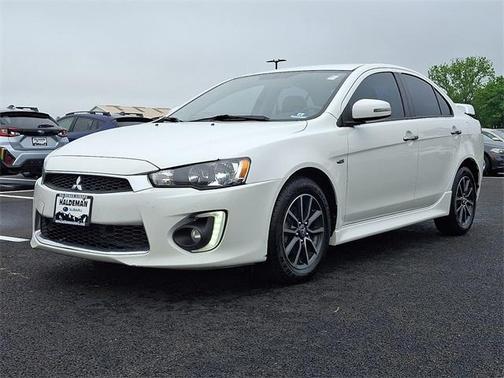 2017 Mitsubishi Lancer ES