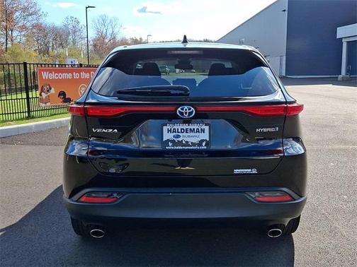 2021 Toyota Venza LE