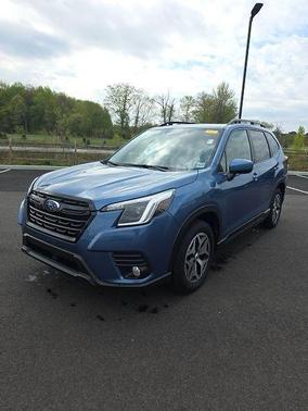 Horizon Blue Pearl 2022 Subaru Forester Premium