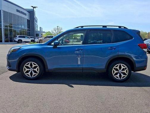 Horizon Blue Pearl 2022 Subaru Forester Premium