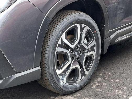 Magnetite Gray Metallic 2026 Subaru Ascent Limited