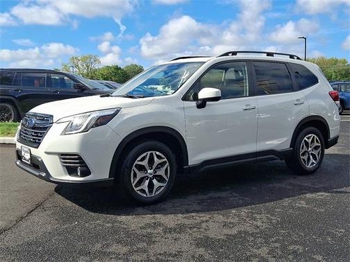 2023 Subaru Forester Premium