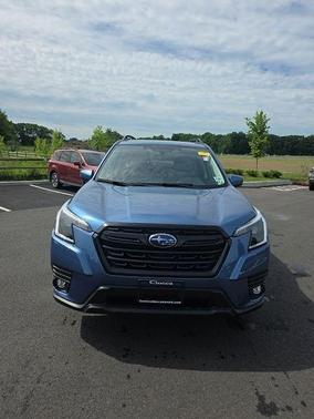 Horizon Blue Pearl 2024 Subaru Forester Premium