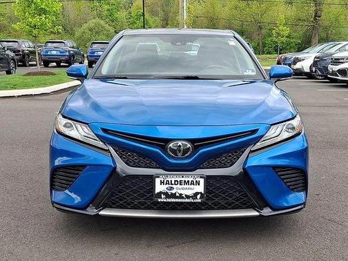Blue Streak / Midnight Black Metallic 2019 Toyota Camry XSE