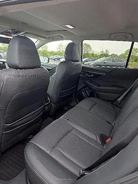 Crystal White Pearl 2023 Subaru Outback Limited