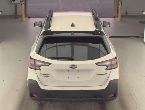 Crystal White Pearl 2025 Subaru Outback Onyx Edition