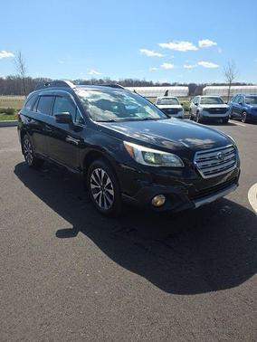 Crystal Black Silica 2017 Subaru Outback 3.6R Limited