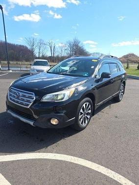 Crystal Black Silica 2017 Subaru Outback 3.6R Limited