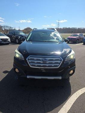 Crystal Black Silica 2017 Subaru Outback 3.6R Limited