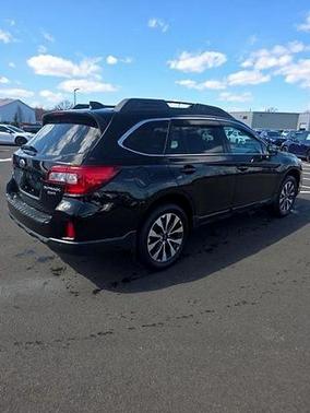 Crystal Black Silica 2017 Subaru Outback 3.6R Limited