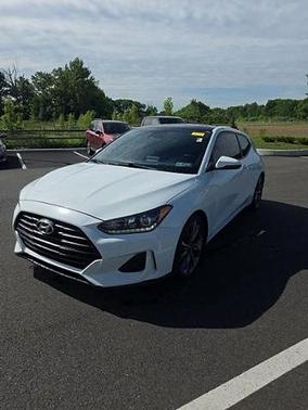 Chalk White 2020 Hyundai Veloster 2.0 Premium