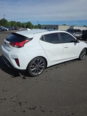Chalk White 2020 Hyundai Veloster 2.0 Premium
