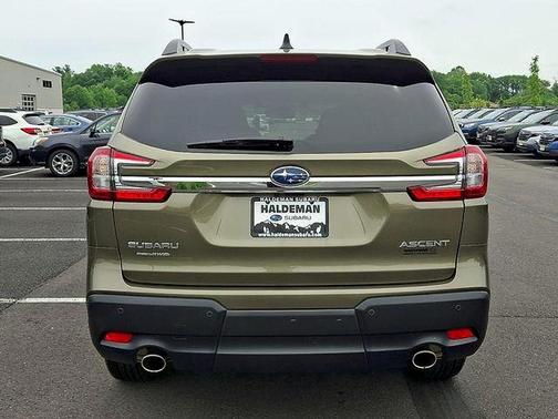 Autumn Green Metallic 2025 Subaru Ascent Premium