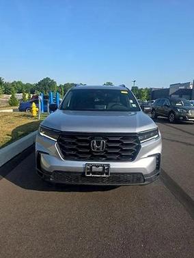 Lunar Silver Metallic 2023 Honda Pilot Sport