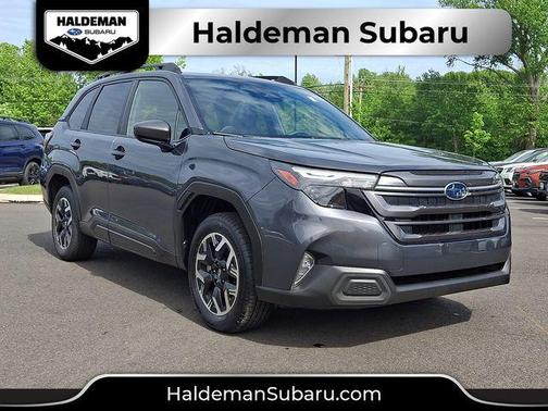 Magnetite Gray Metallic 2025 Subaru Forester Premium