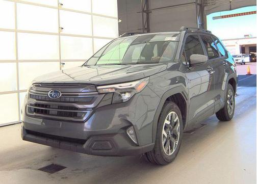 Magnetite Gray Metallic 2025 Subaru Forester Premium