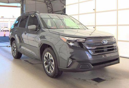 Magnetite Gray Metallic 2025 Subaru Forester Premium